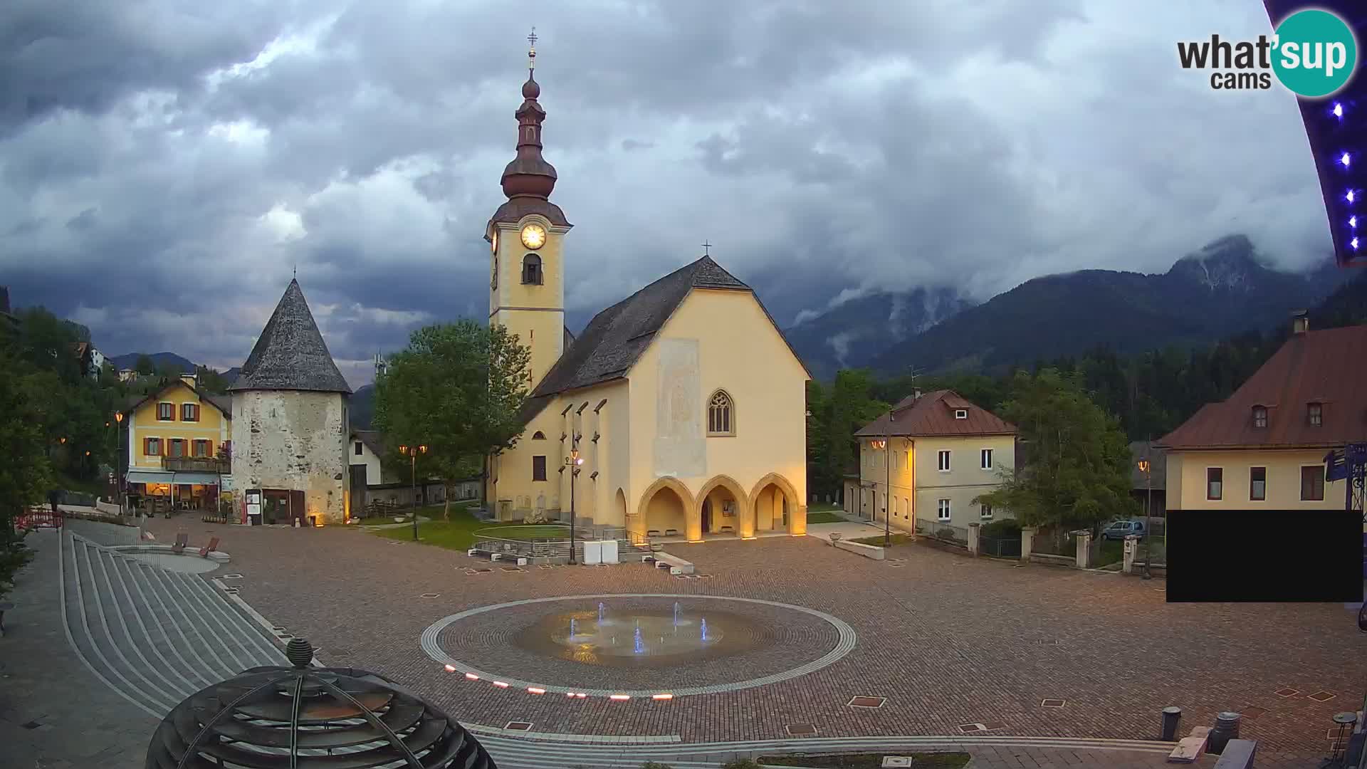 Tarvisio –  Unità Square / SS.Pietro and Paolo Apostoli Church