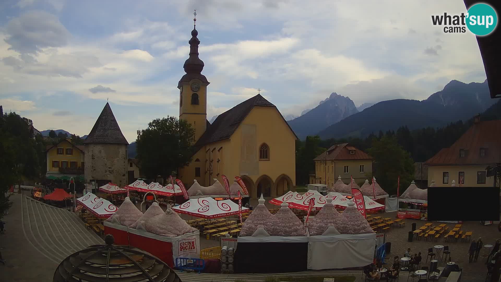 Tarvisio – carré Unità / église SS.Pietro e Paolo Apostoli