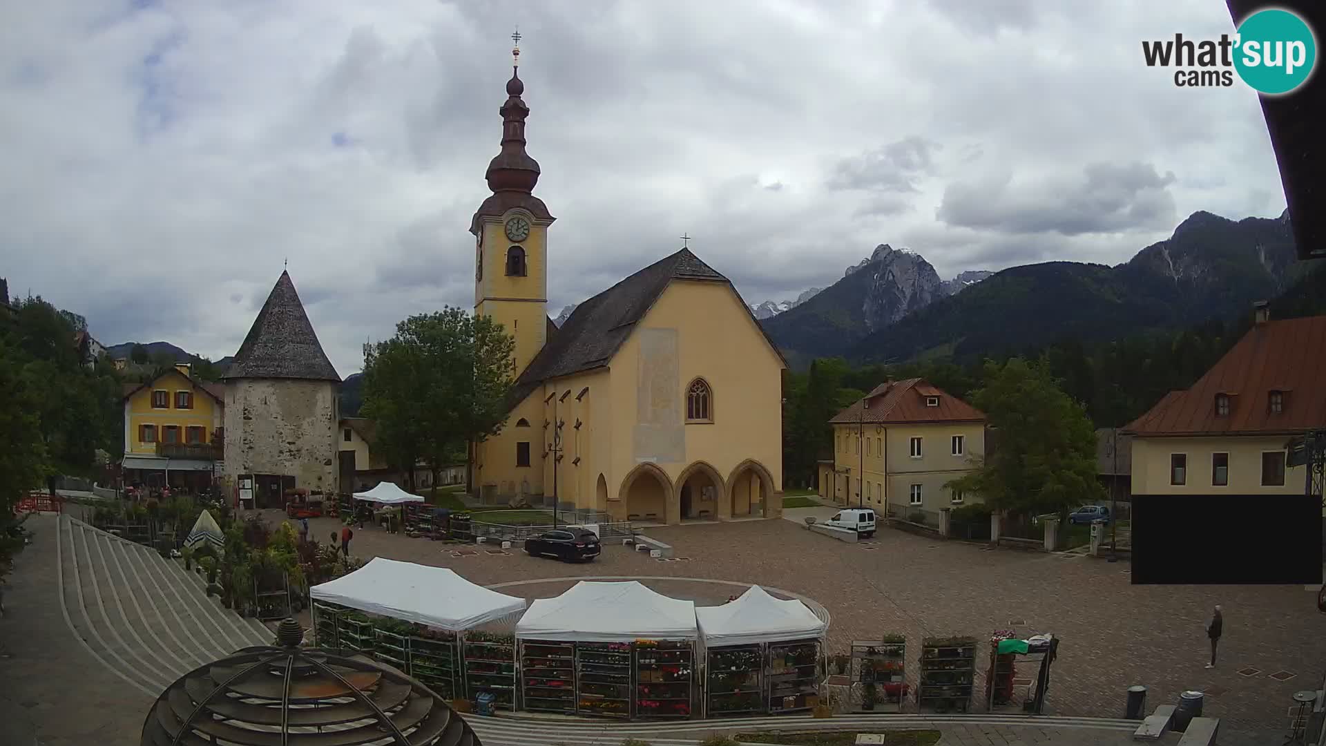 Tarvisio – Piazza Unità / Parrocchia SS.Pietro e Paolo Apostoli