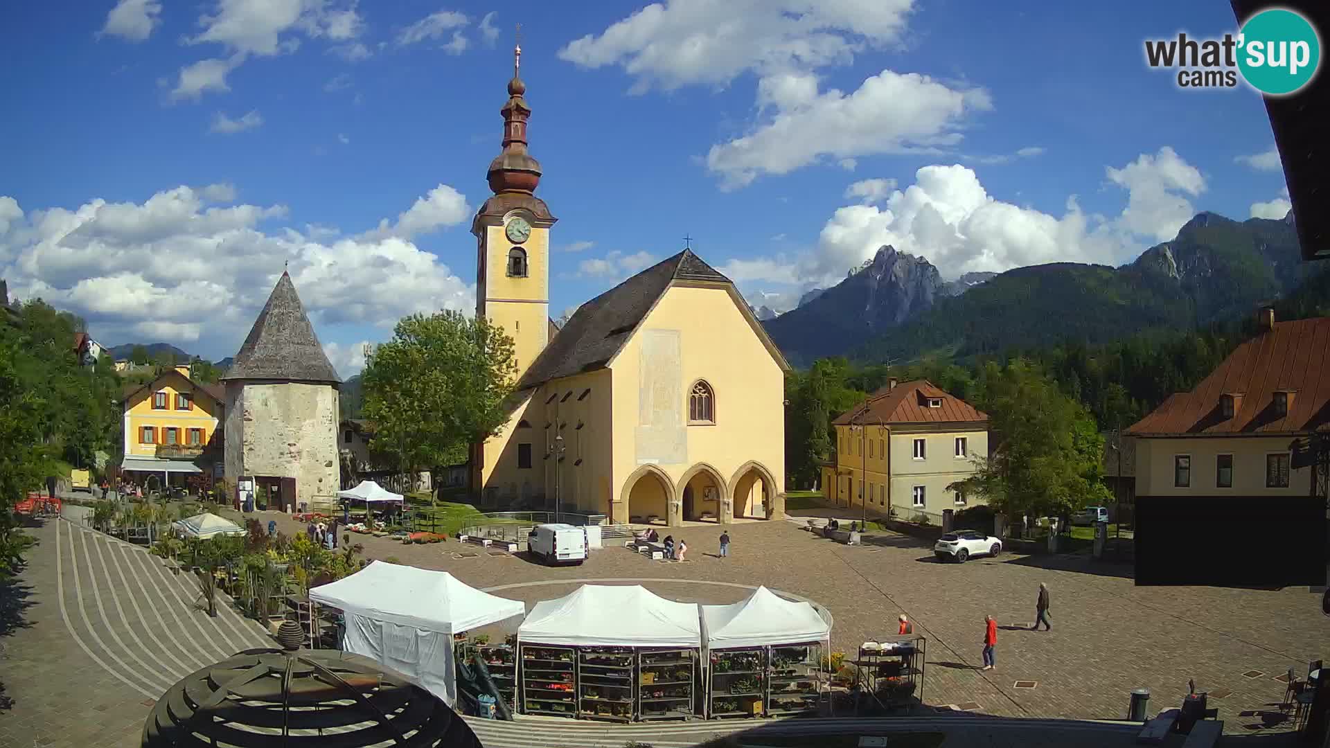 Tarvisio – Piazza Unità / Parrocchia SS.Pietro e Paolo Apostoli