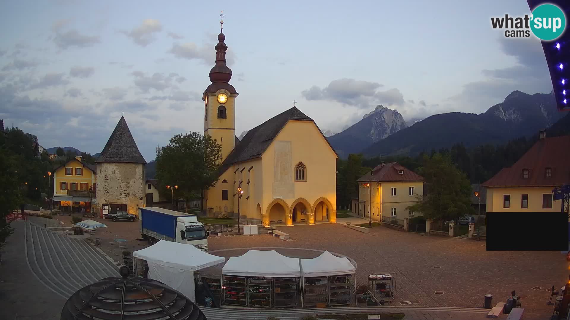 Tarvisio – carré Unità / église SS.Pietro e Paolo Apostoli