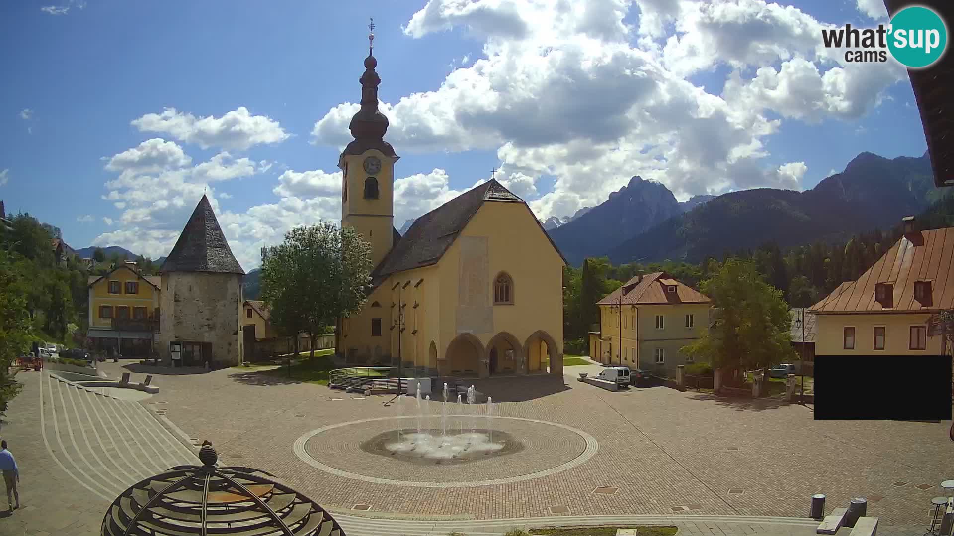 Tarvis – Platz Unità / Kirche SS.Pietro und Paolo Apostoli