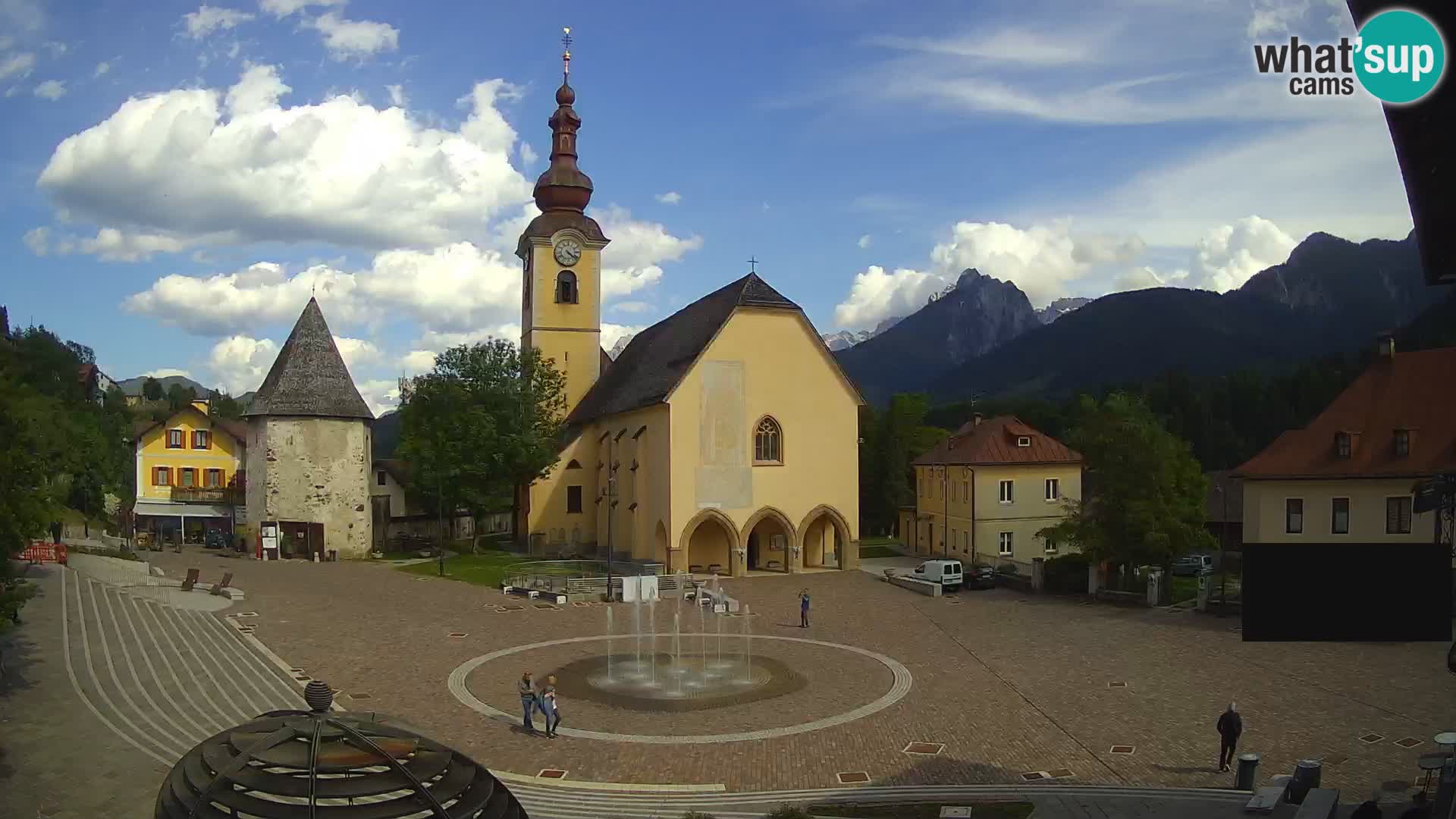 Tarvisio – carré Unità / église SS.Pietro e Paolo Apostoli