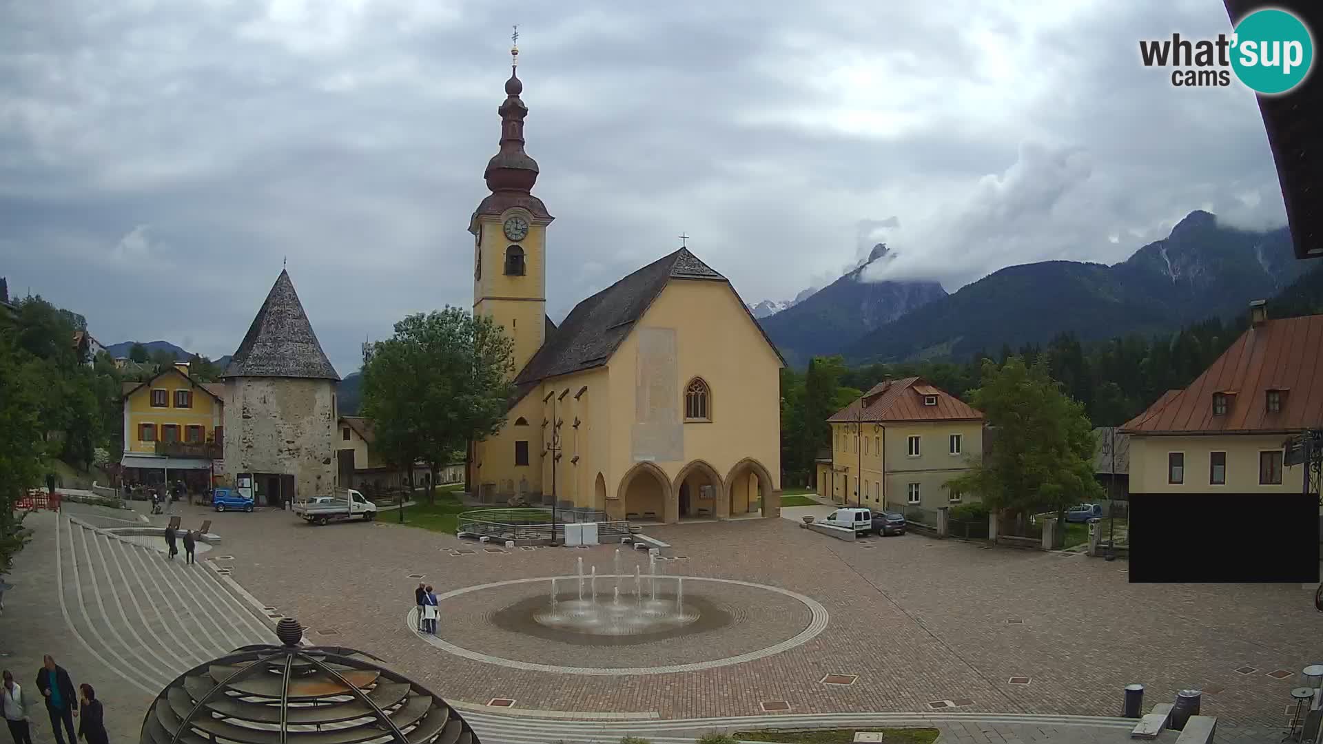 Tarvisio – Piazza Unità / Parrocchia SS.Pietro e Paolo Apostoli