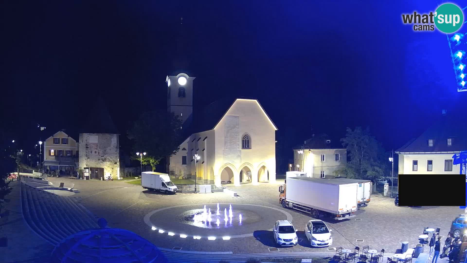 Tarvis – Platz Unità / Kirche SS.Pietro und Paolo Apostoli