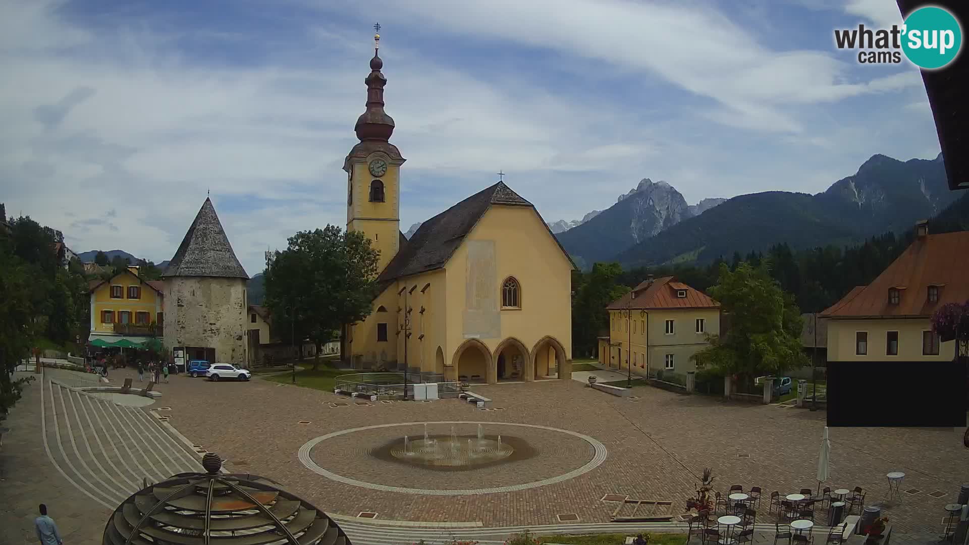 Tarvisio – plaza Unità / Iglesia SS.Pietro e Paolo Apostoli