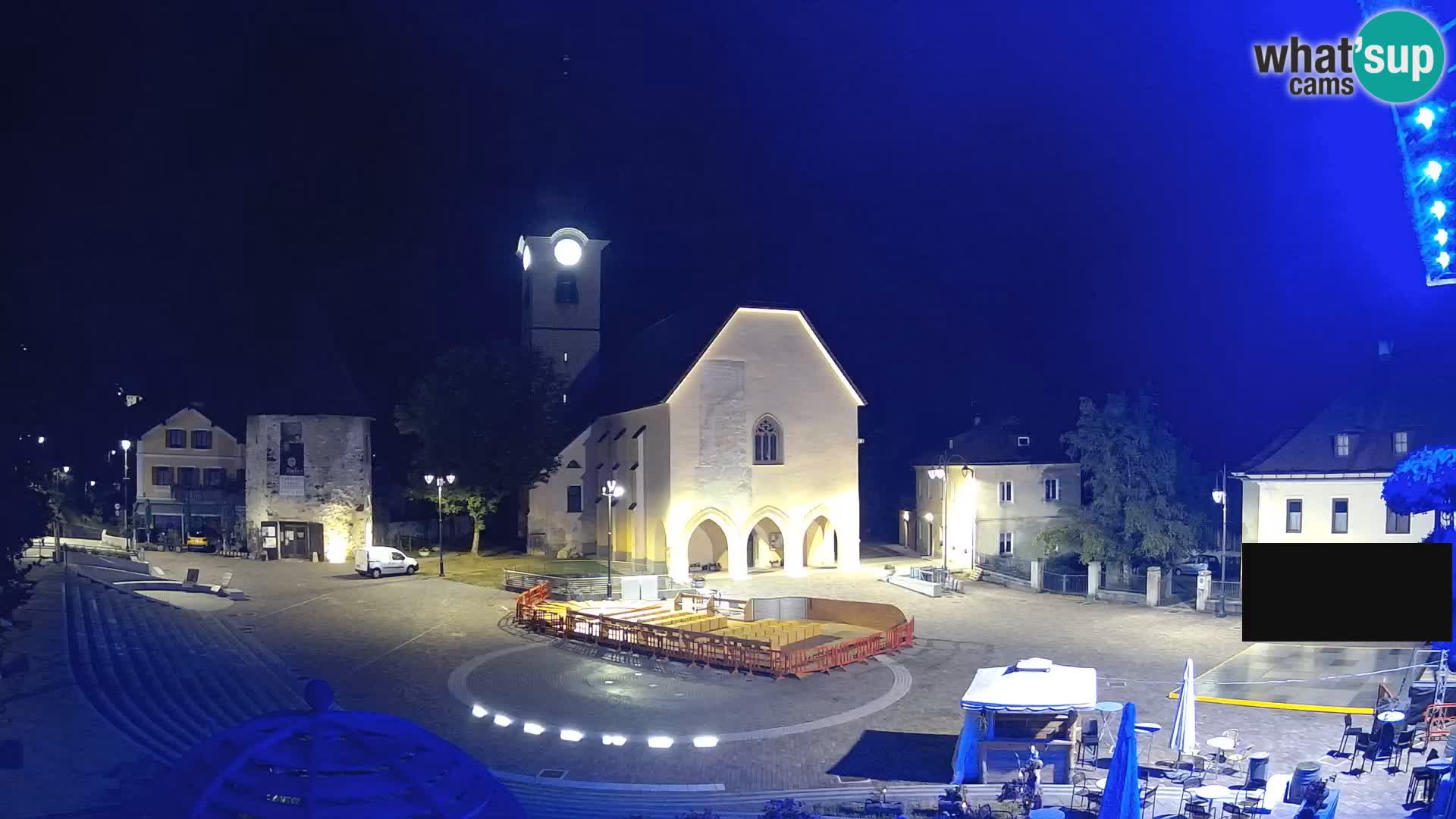Tarvis – Platz Unità / Kirche SS.Pietro und Paolo Apostoli