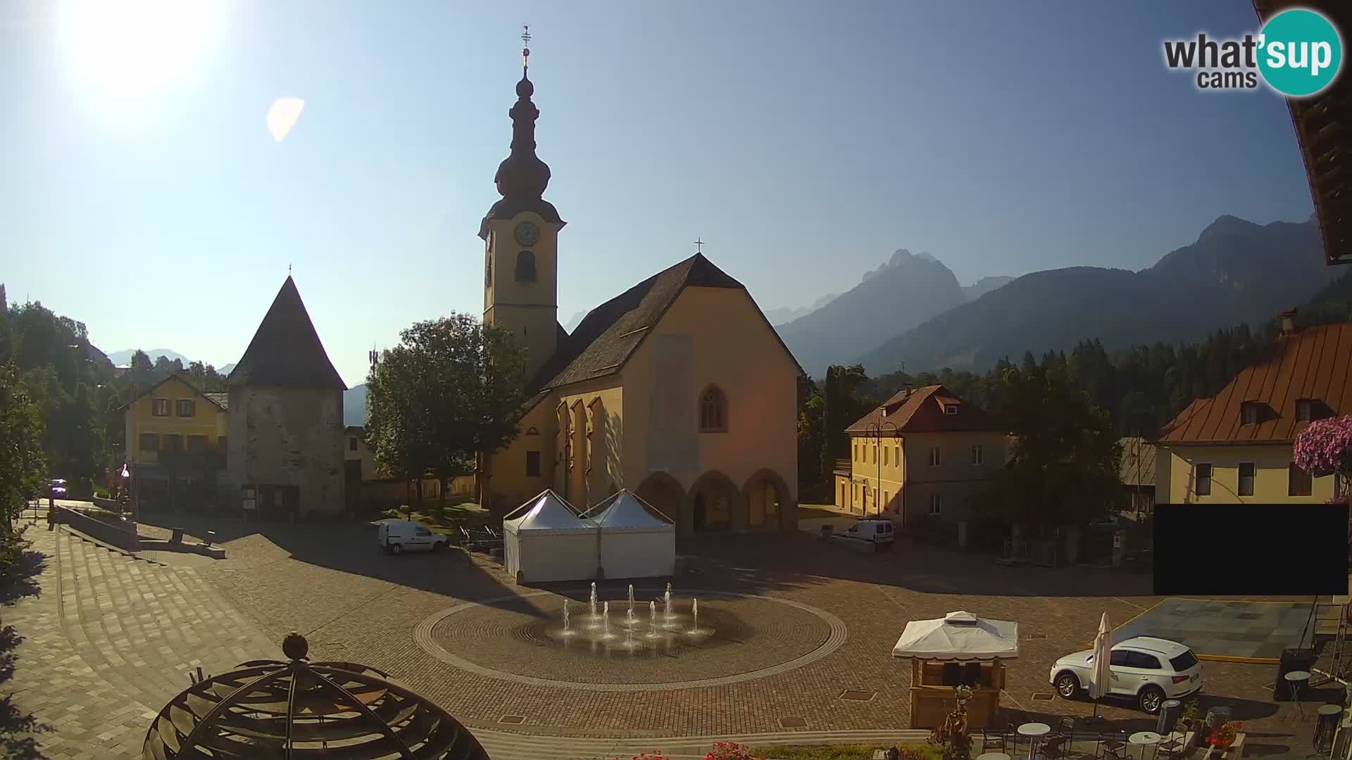 Tarvisio – plaza Unità / Iglesia SS.Pietro e Paolo Apostoli