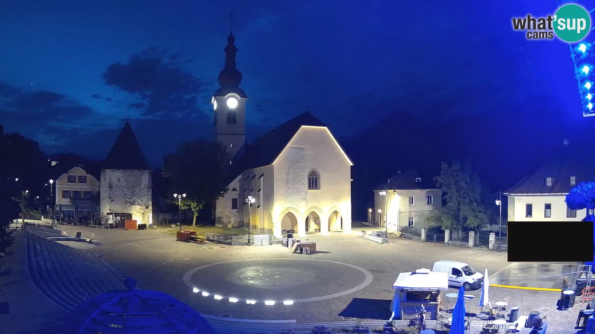 Tarvisio – carré Unità / église SS.Pietro e Paolo Apostoli