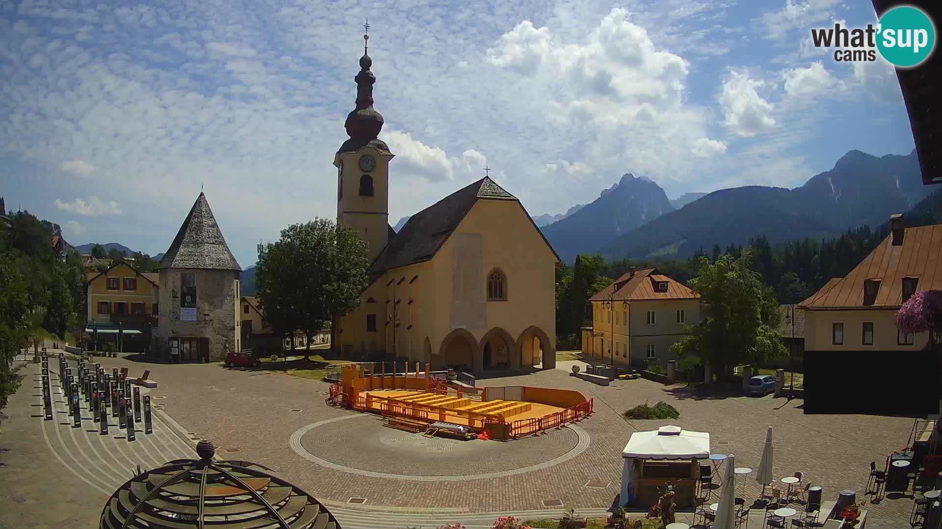 Tarvisio – Piazza Unità / Parrocchia SS.Pietro e Paolo Apostoli