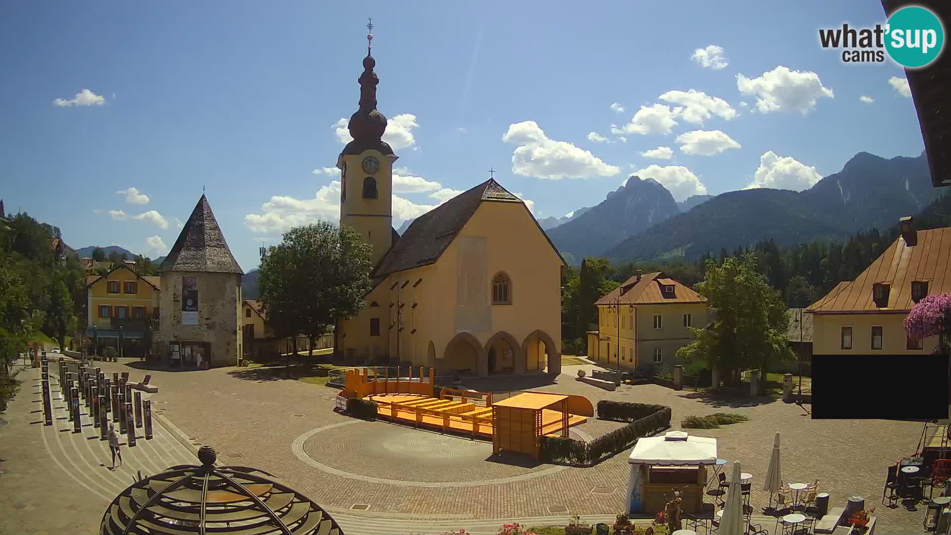 Tarvisio – Piazza Unità / Parrocchia SS.Pietro e Paolo Apostoli