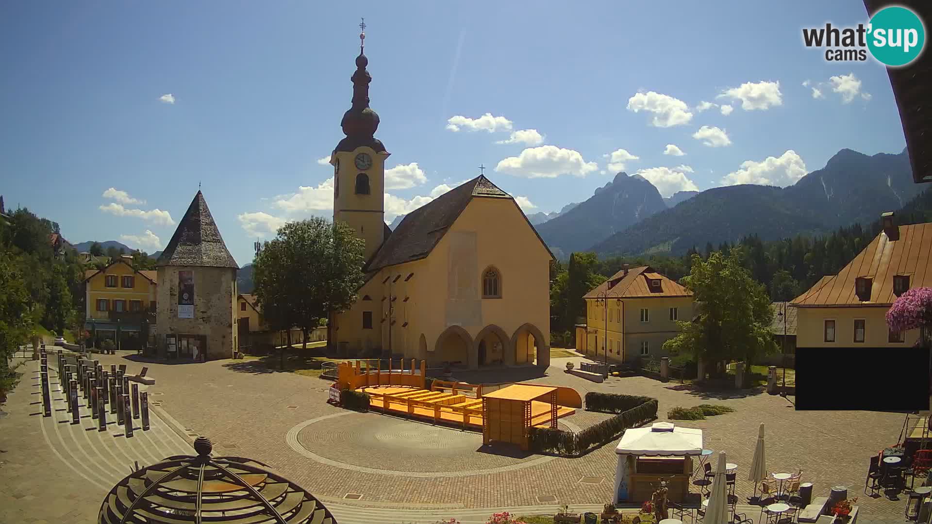 Tarvisio – carré Unità / église SS.Pietro e Paolo Apostoli