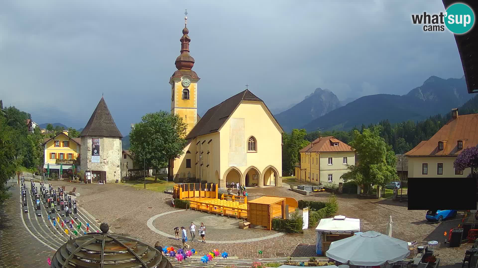 Tarvisio – Piazza Unità / Parrocchia SS.Pietro e Paolo Apostoli