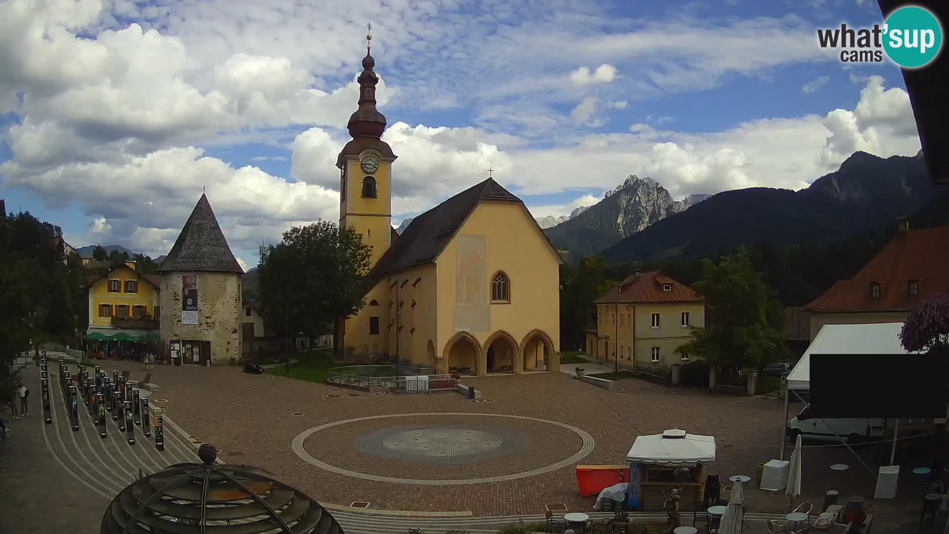 Tarvisio – carré Unità / église SS.Pietro e Paolo Apostoli