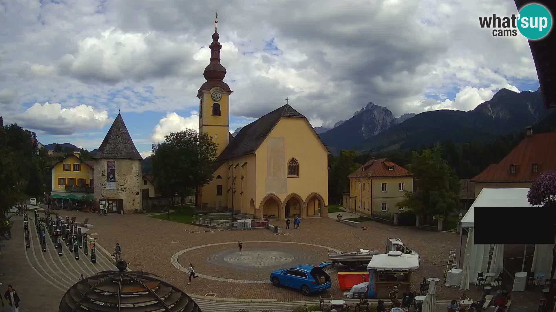Tarvisio – carré Unità / église SS.Pietro e Paolo Apostoli