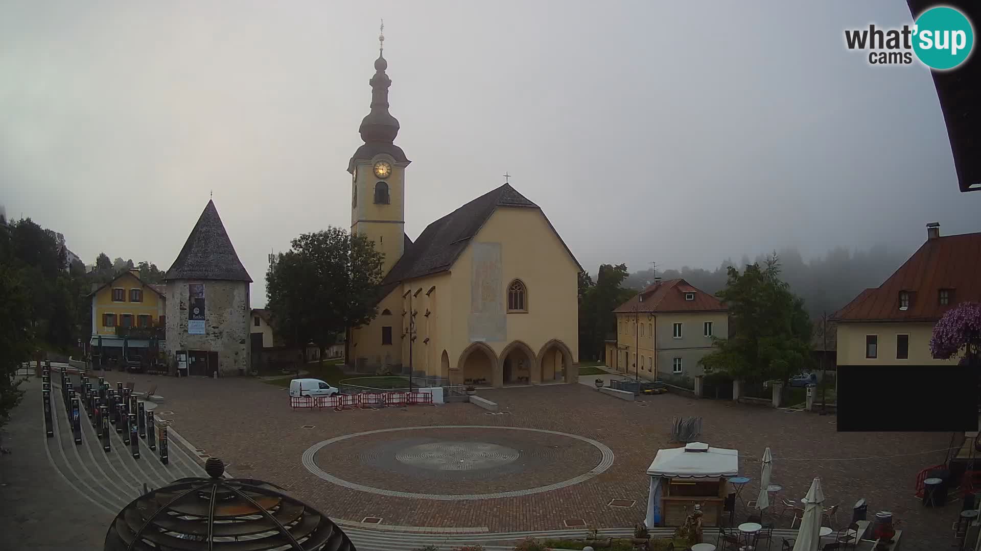 Tarvisio – Piazza Unità / Parrocchia SS.Pietro e Paolo Apostoli