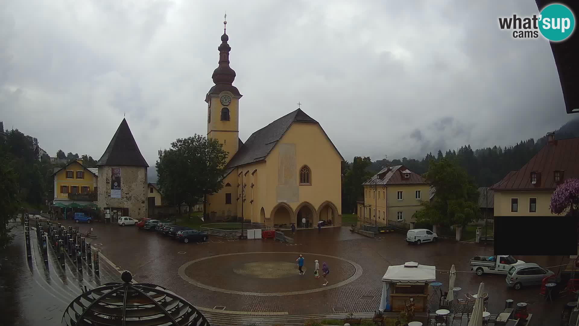 Tarvisio – carré Unità / église SS.Pietro e Paolo Apostoli