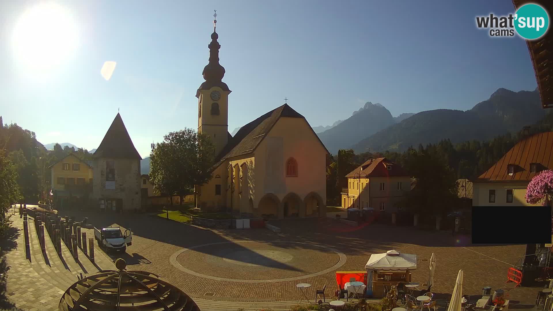 Tarvis – Platz Unità / Kirche SS.Pietro und Paolo Apostoli