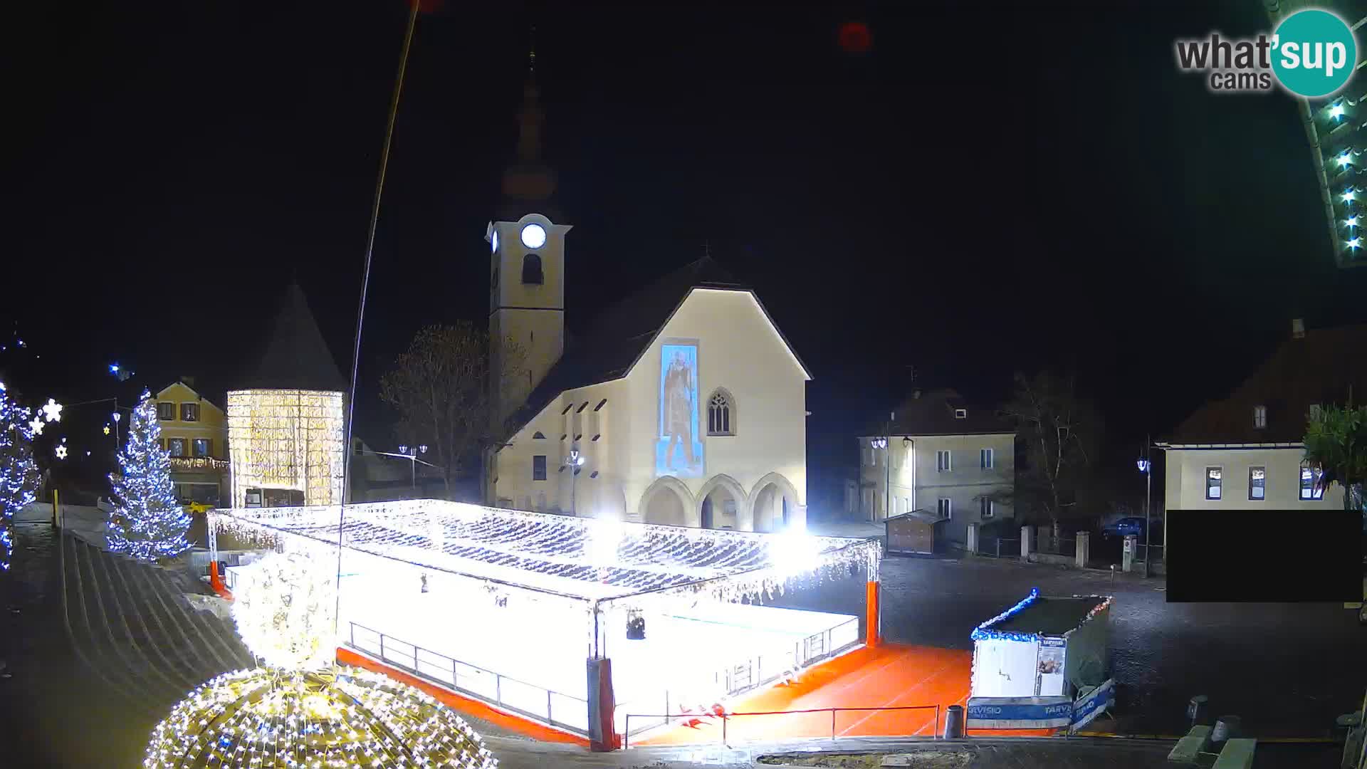 Tarvis – Platz Unità / Kirche SS.Pietro und Paolo Apostoli