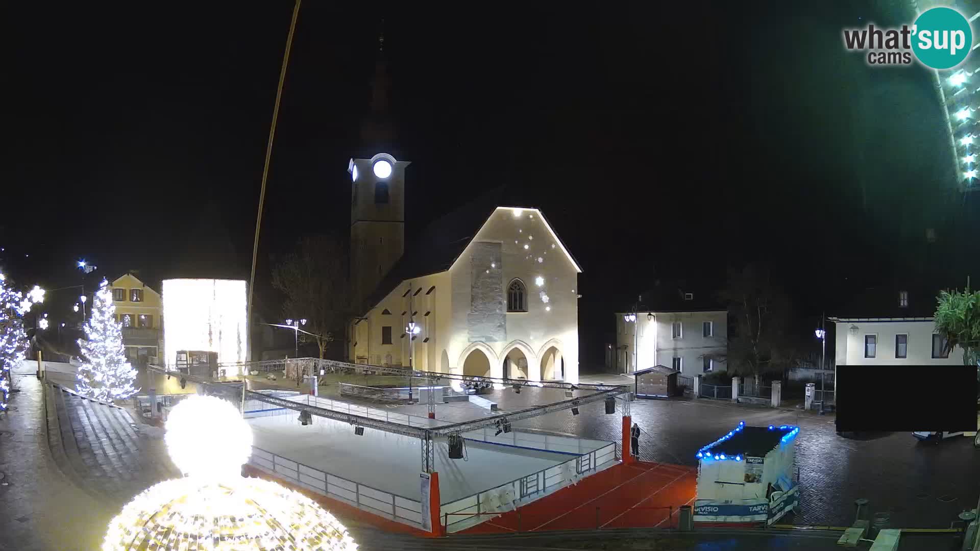 Trbiž – trg Unità / cerkev SS.Pietro in Paolo Apostoli