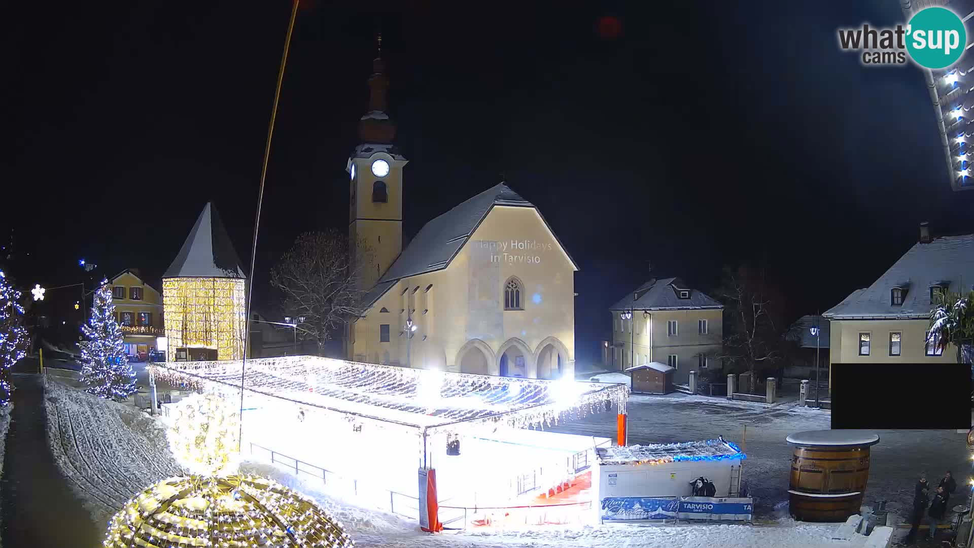 Tarvis – Platz Unità / Kirche SS.Pietro und Paolo Apostoli