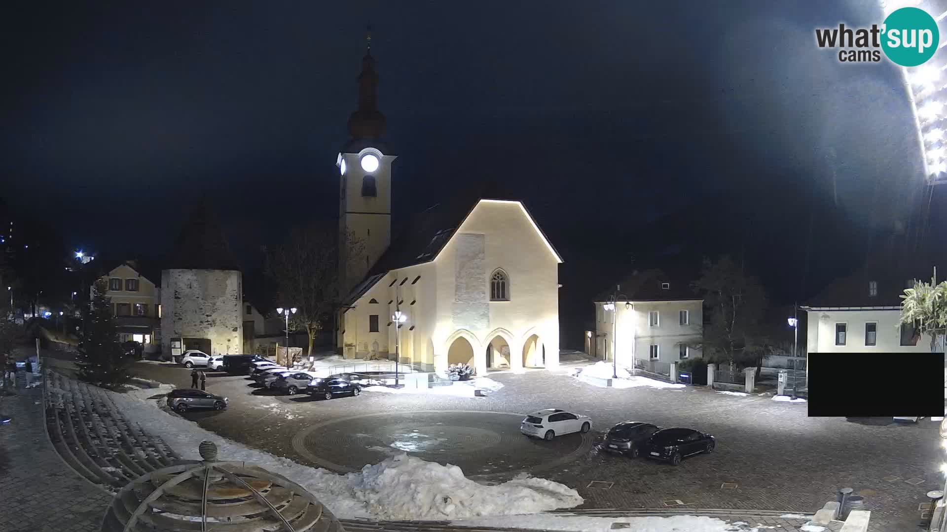 Tarvis – Platz Unità / Kirche SS.Pietro und Paolo Apostoli