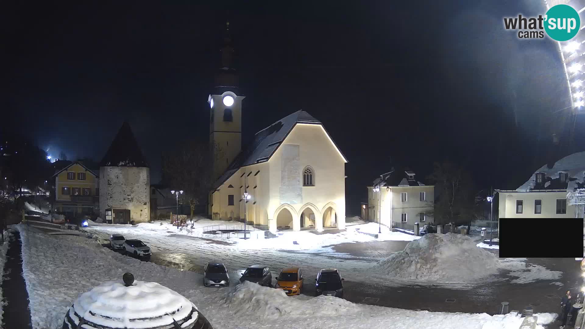 Tarvis – Platz Unità / Kirche SS.Pietro und Paolo Apostoli