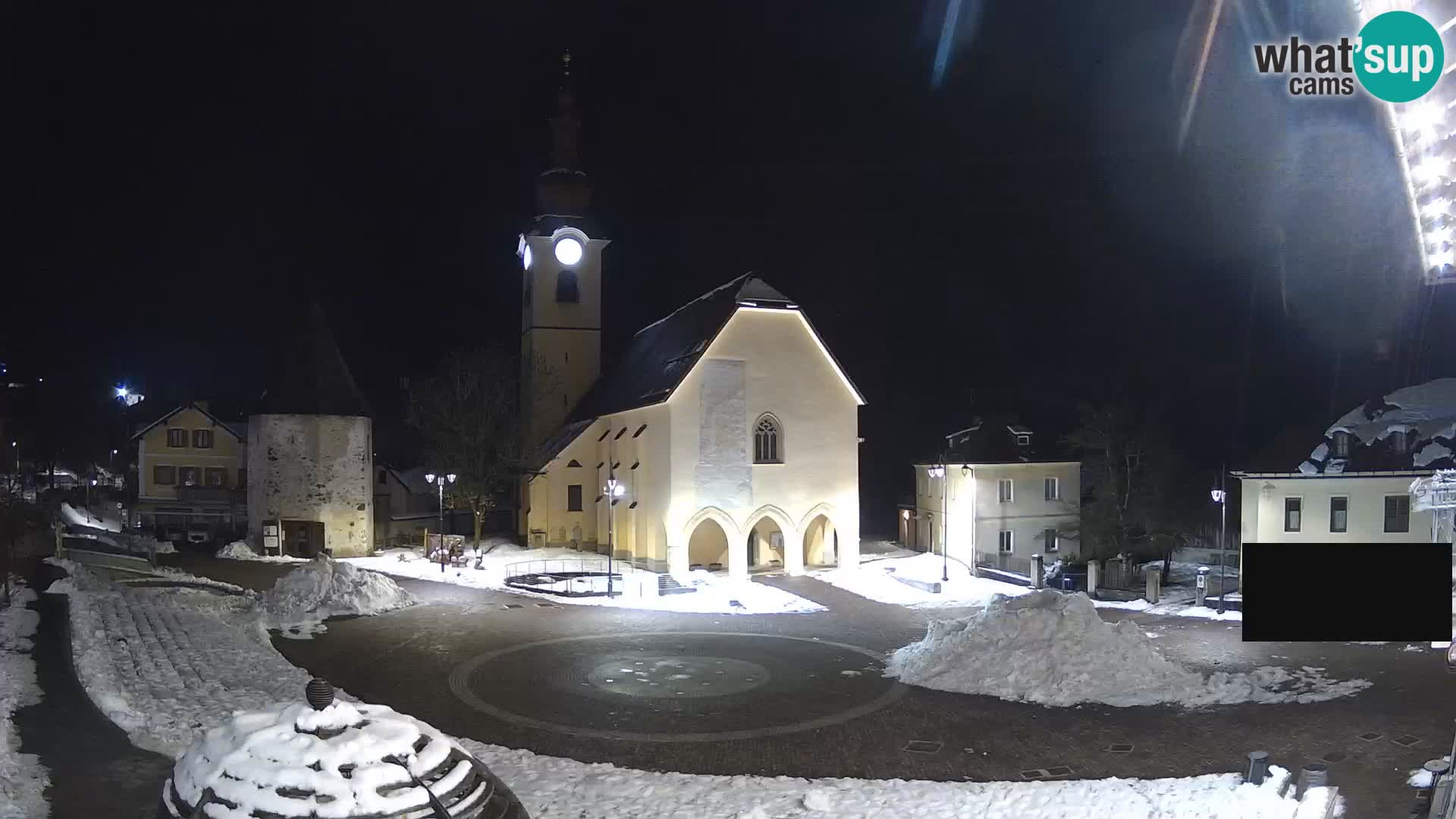 Tarvis – Platz Unità / Kirche SS.Pietro und Paolo Apostoli