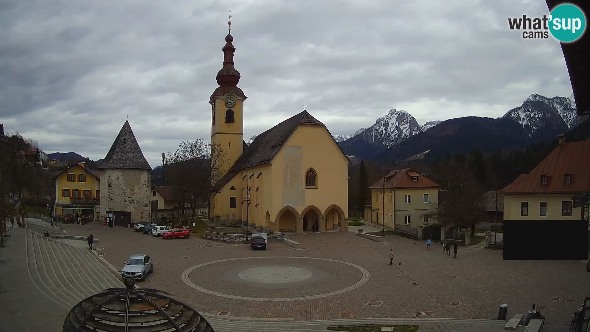 Tarvisio – carré Unità / église SS.Pietro e Paolo Apostoli
