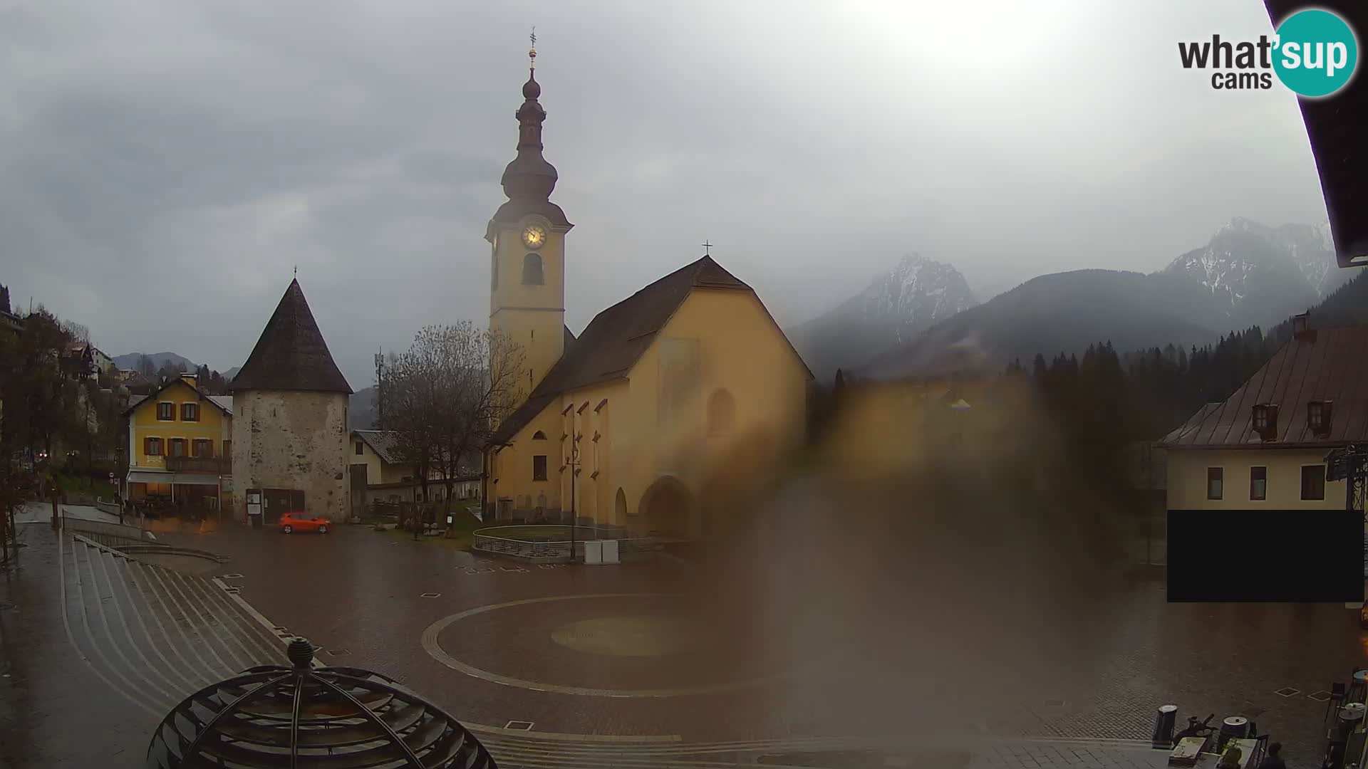 Tarvisio – carré Unità / église SS.Pietro e Paolo Apostoli