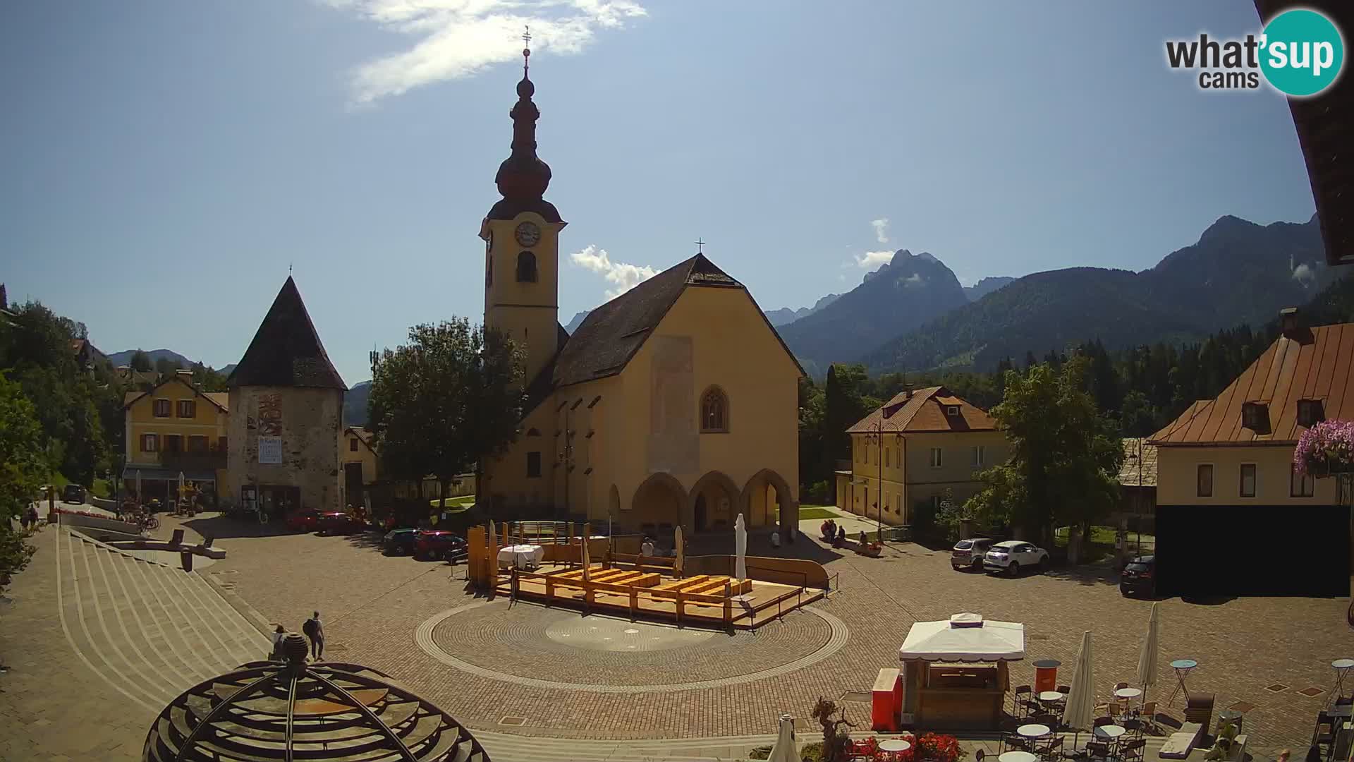 Tarvis – Platz Unità / Kirche SS.Pietro und Paolo Apostoli