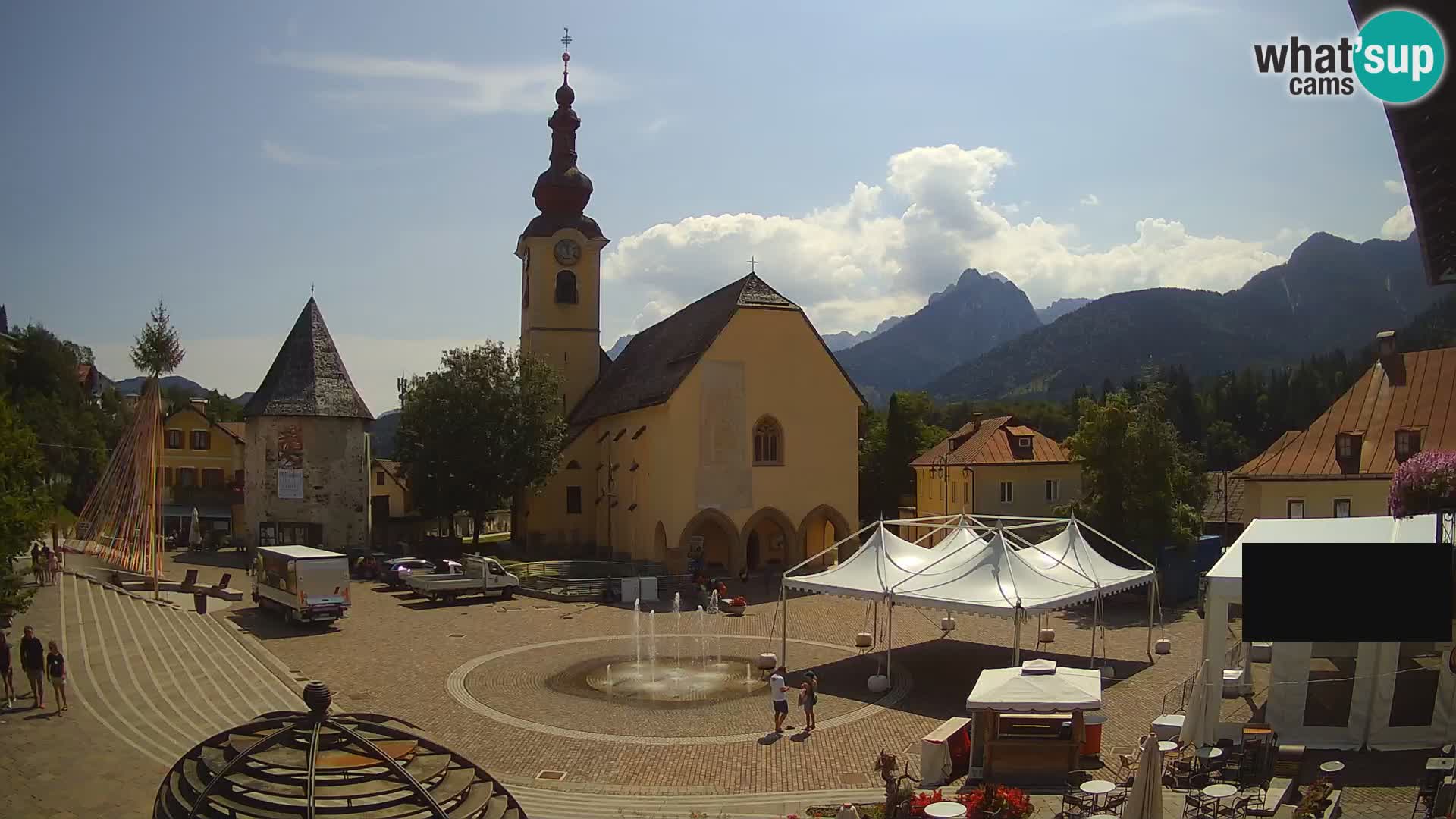 Tarvisio – Piazza Unità / Parrocchia SS.Pietro e Paolo Apostoli