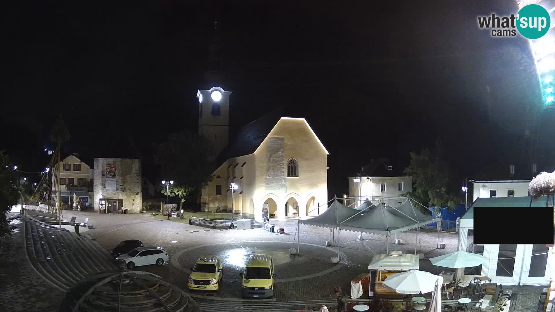 Tarvisio – plaza Unità / Iglesia SS.Pietro e Paolo Apostoli