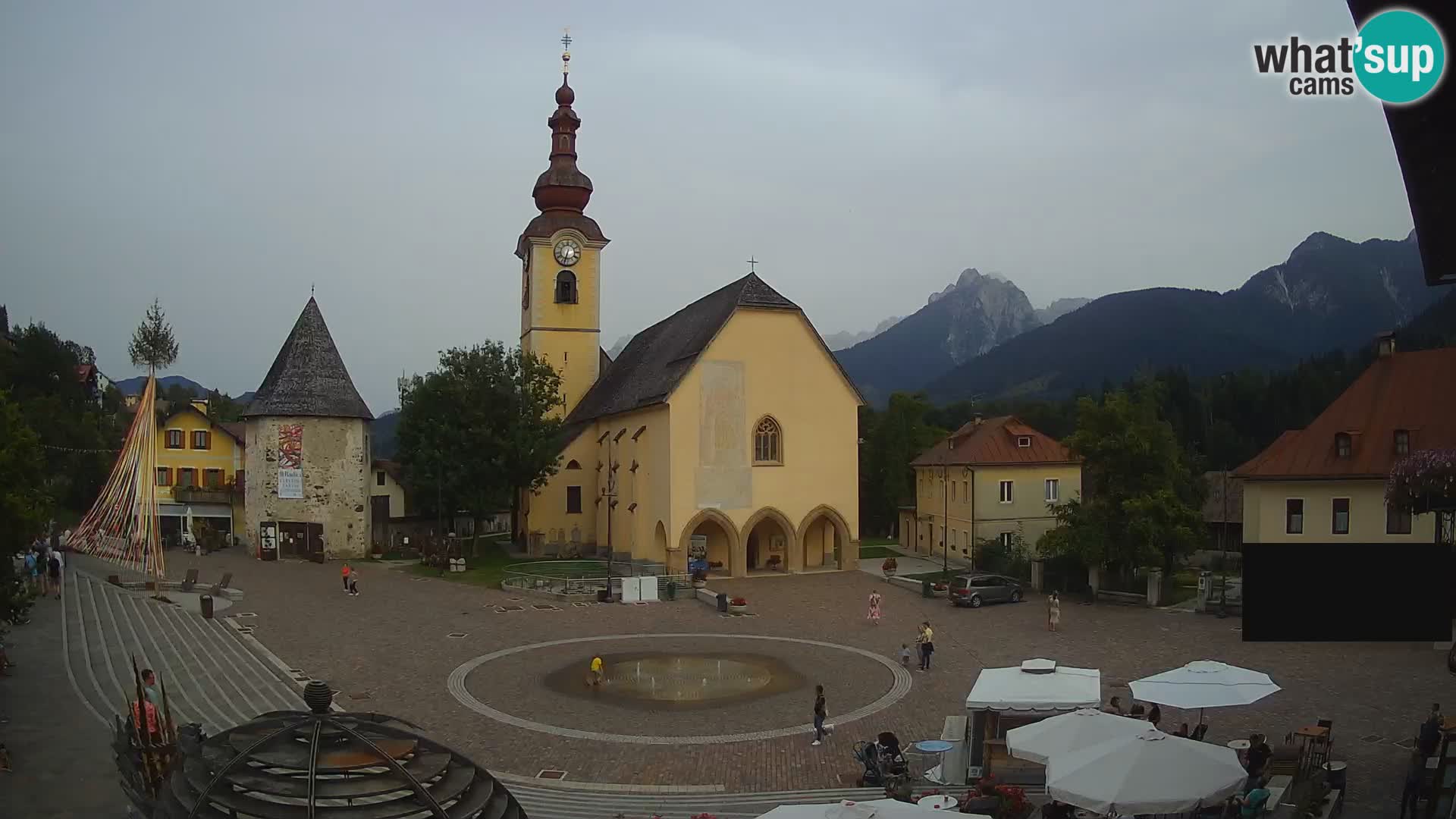 Tarvisio – carré Unità / église SS.Pietro e Paolo Apostoli