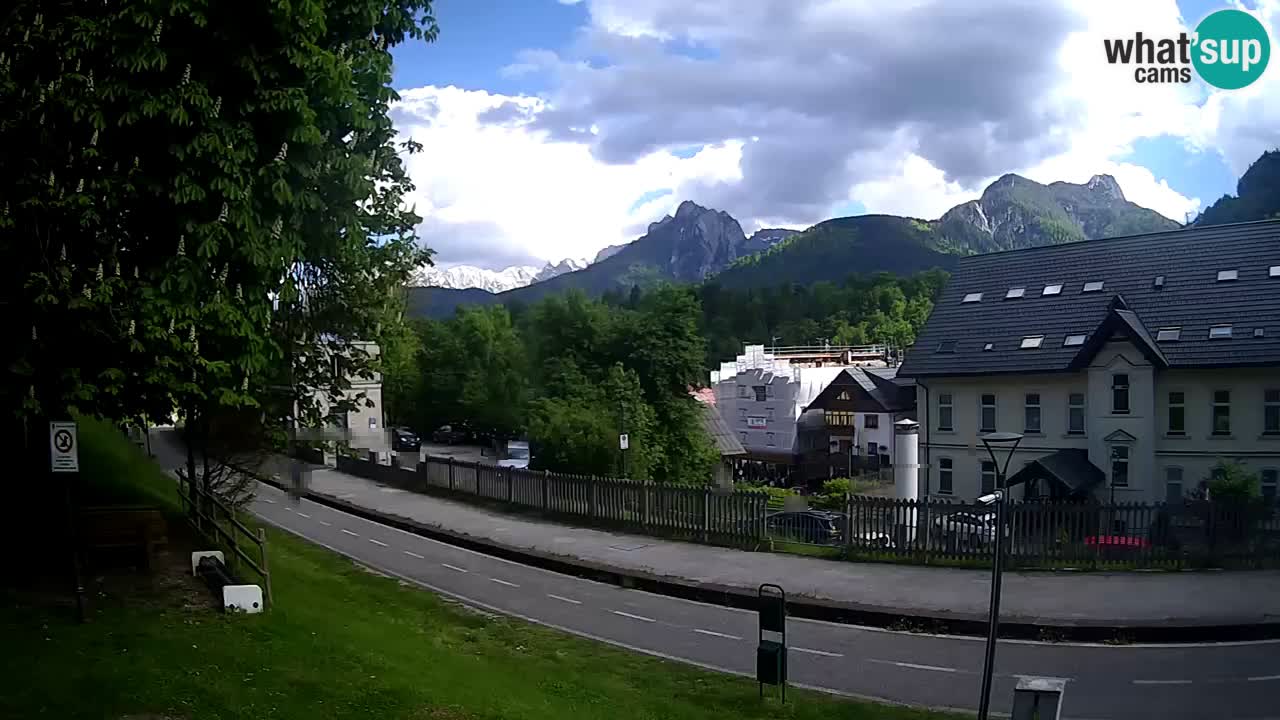Tarvisio webcam – Bicycle lane and Mangart mountain