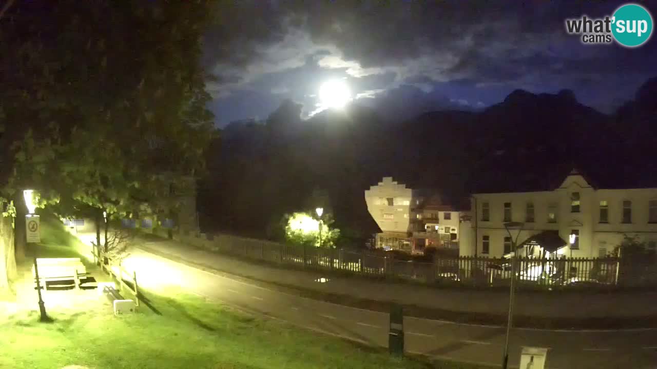 Tarvisio Live webcam – pista ciclabile e il gruppo del Mangart