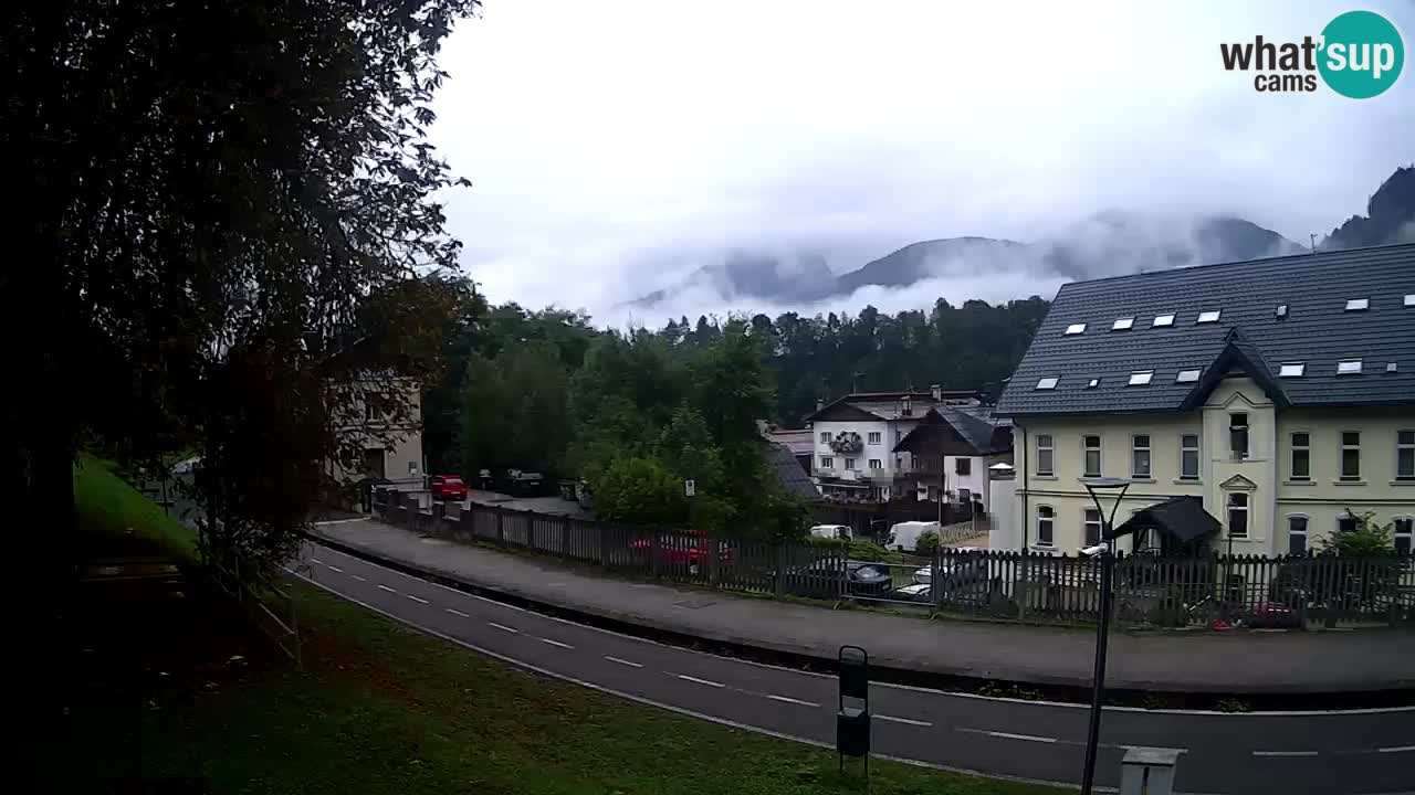 Tarvisio webcam – Bicycle lane and Mangart mountain