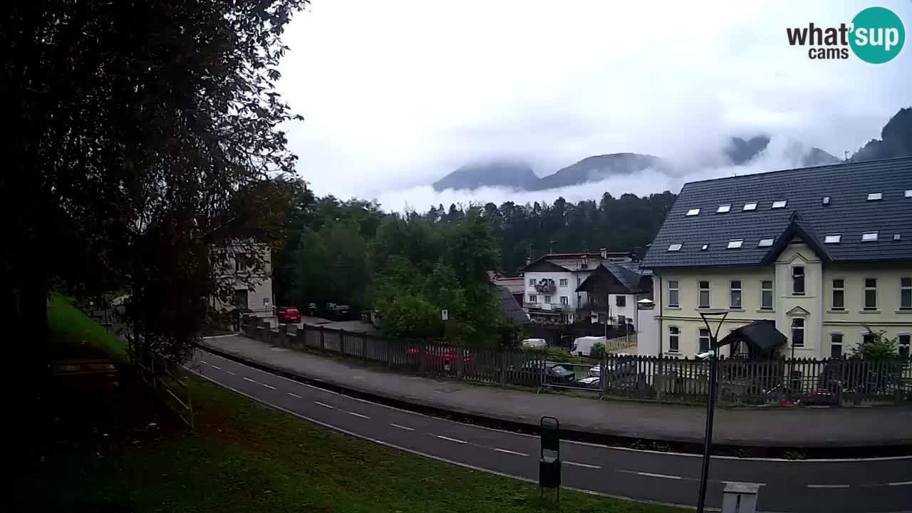 Tarvisio webcam – Bicycle lane and Mangart mountain