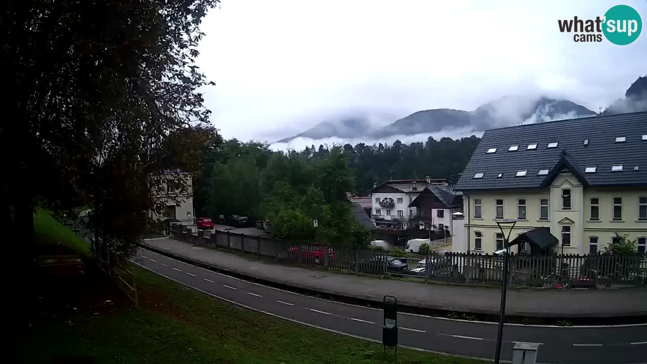 Tarvisio webcam – Bicycle lane and Mangart mountain