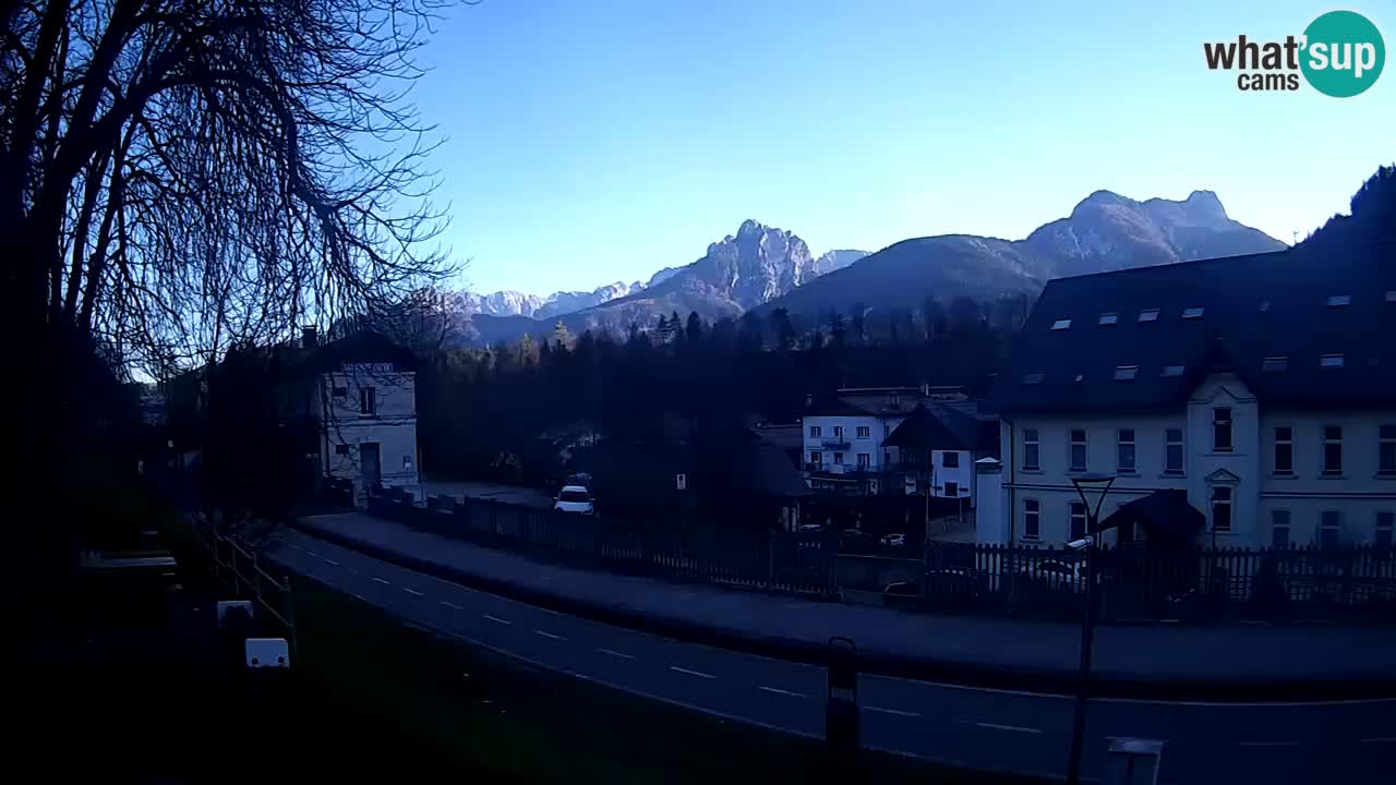 Tarvisio webcam – Bicycle lane and Mangart mountain