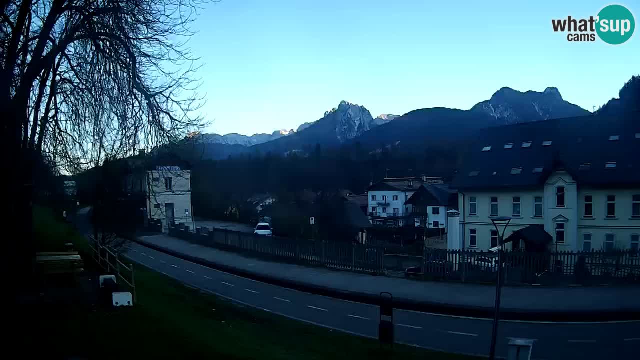 Tarvisio webcam – Bicycle lane and Mangart mountain