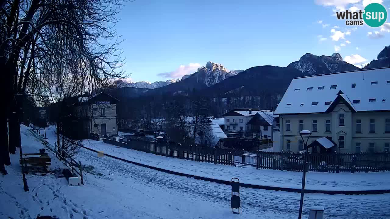 Tarvisio Live webcam – pista ciclabile e il gruppo del Mangart