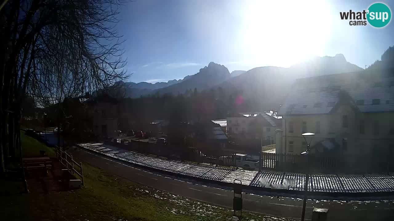 Tarvisio Live webcam – pista ciclabile e il gruppo del Mangart