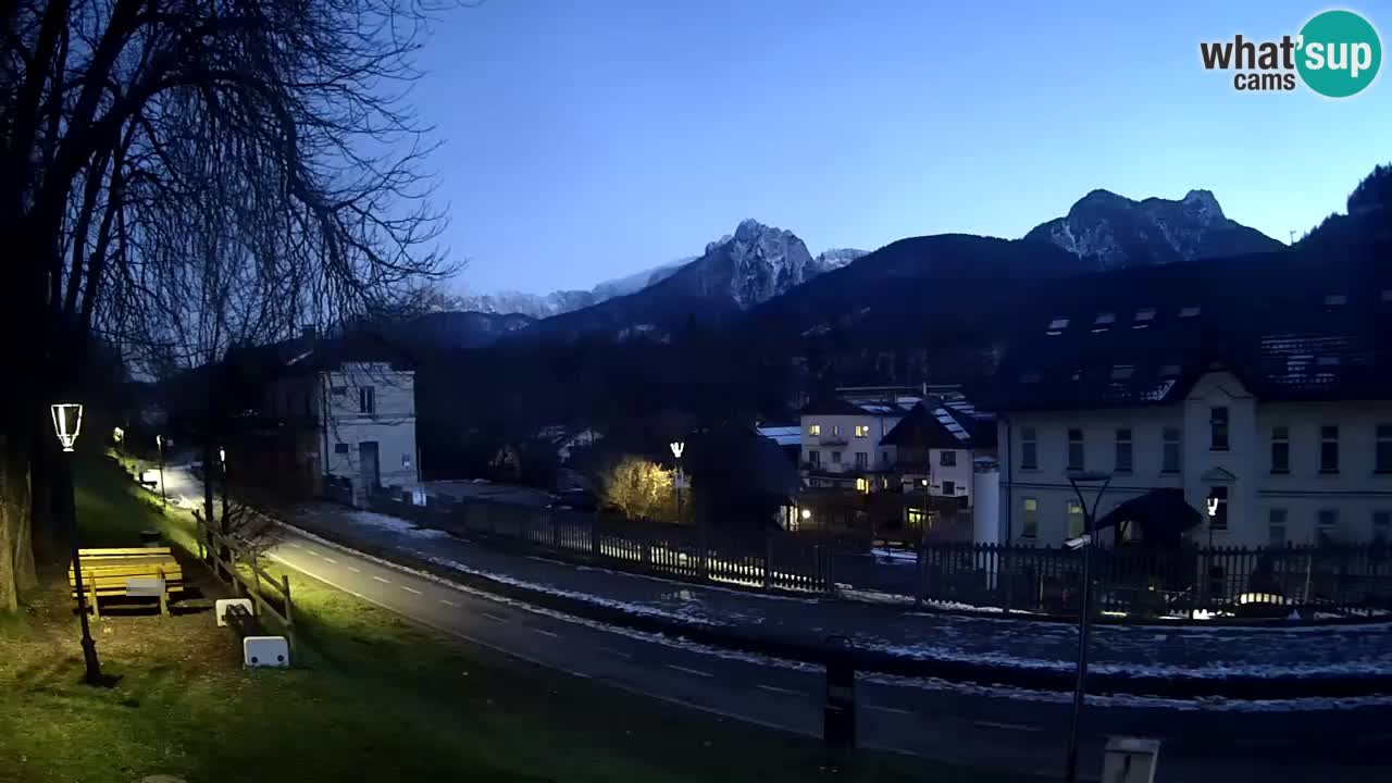 Tarvisio Live webcam – pista ciclabile e il gruppo del Mangart