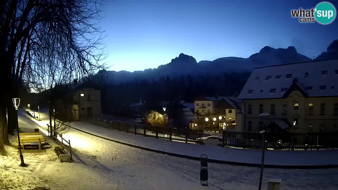 Tarvisio webcam – Bicycle lane and Mangart mountain