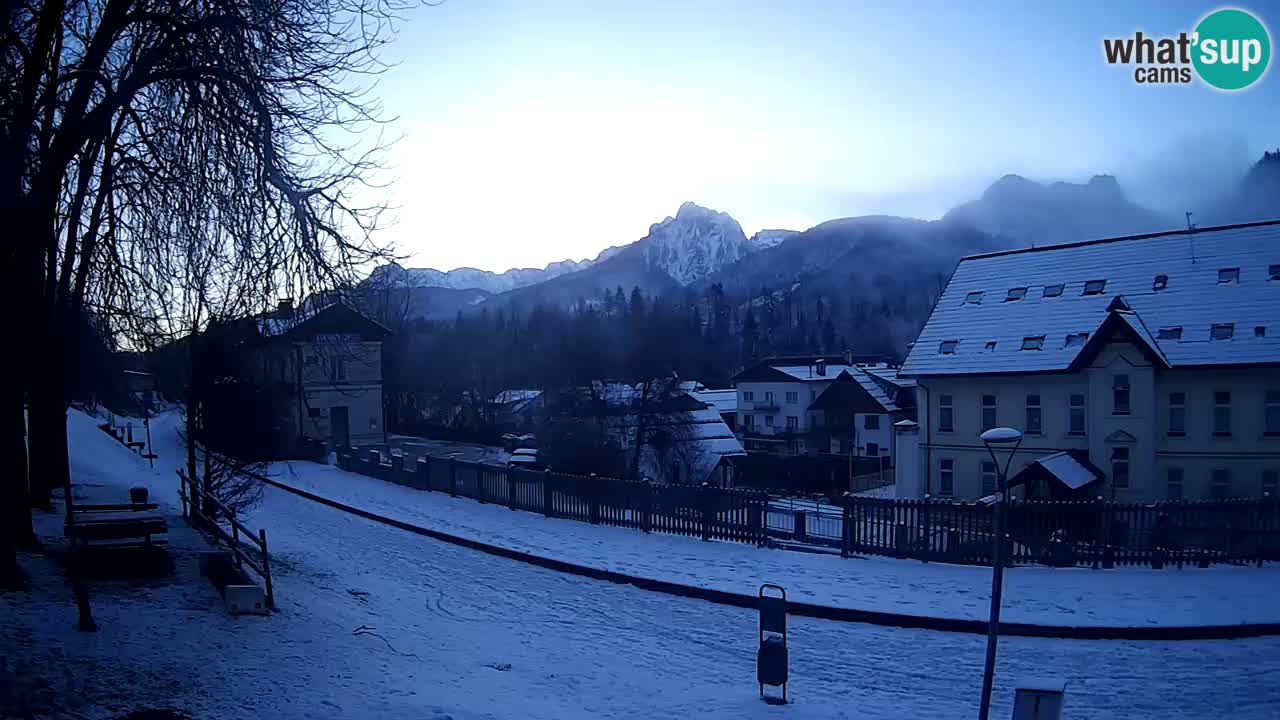 Tarvisio Live webcam – pista ciclabile e il gruppo del Mangart