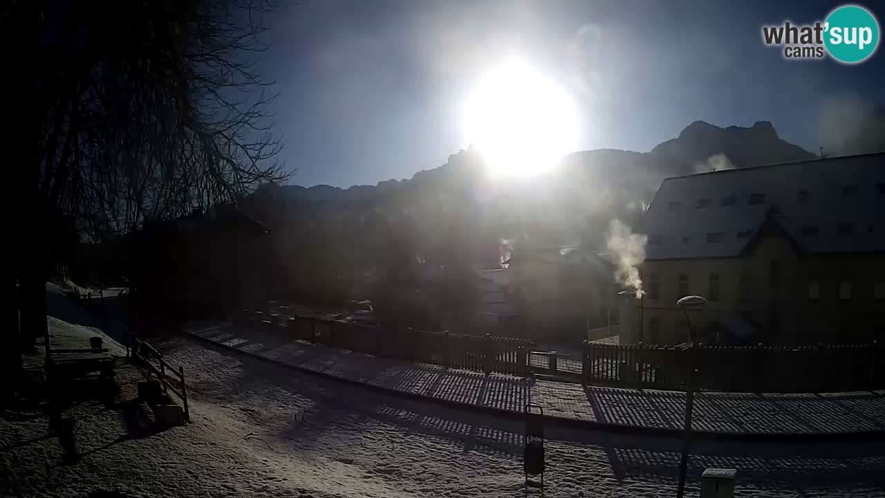 Tarvisio Live webcam – pista ciclabile e il gruppo del Mangart