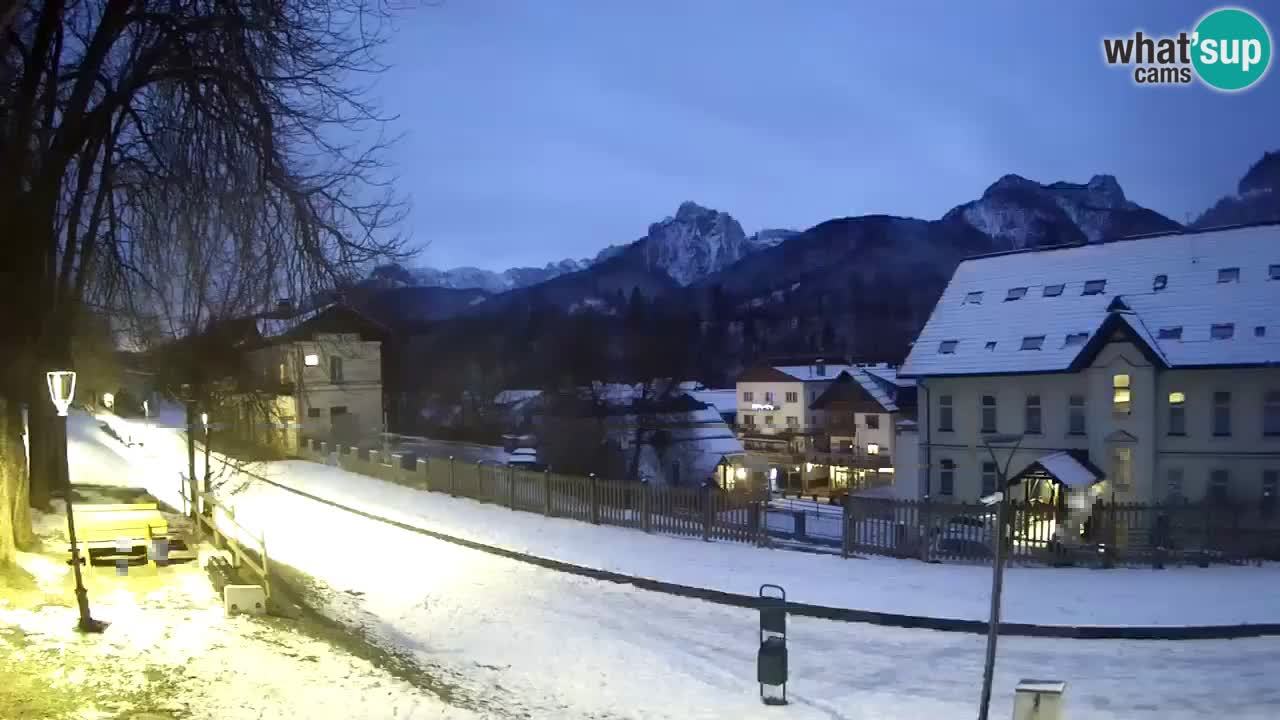 Tarvisio Live webcam – pista ciclabile e il gruppo del Mangart