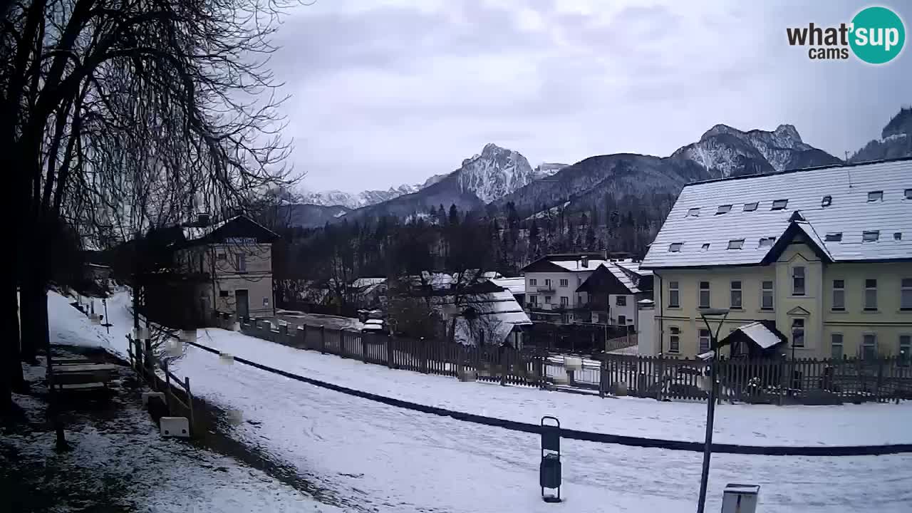 Tarvisio Live webcam – pista ciclabile e il gruppo del Mangart