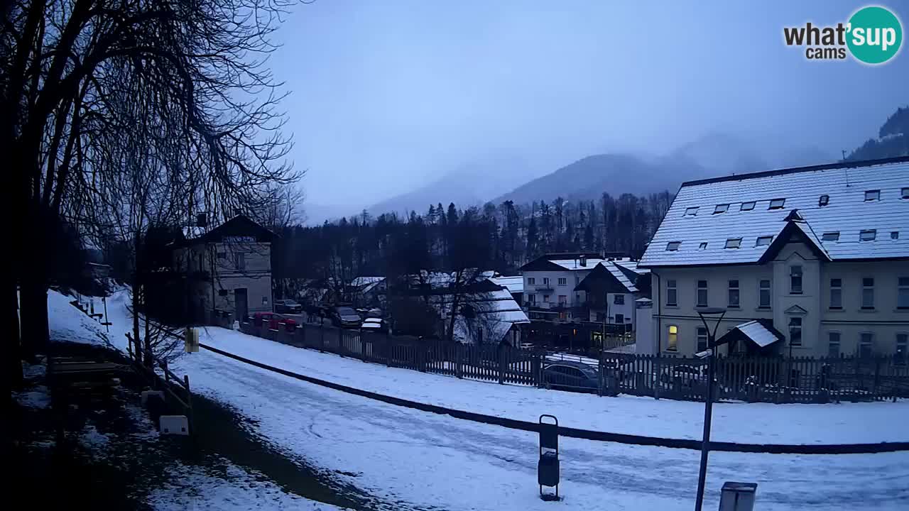 Tarvisio Live webcam – pista ciclabile e il gruppo del Mangart